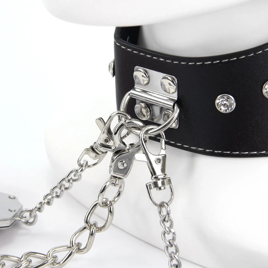 【 Roomfun 】Understanding BDSM Kits and BDSM Sets A Wholesale Perspective